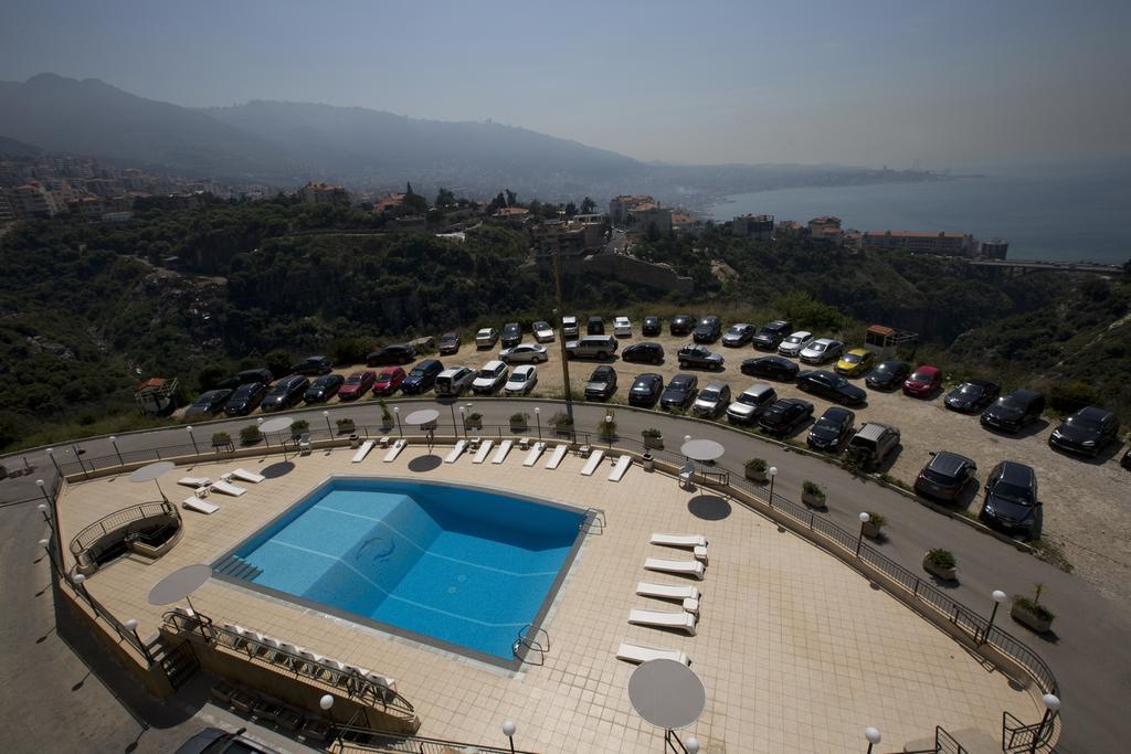 Adma Blue Screen Jounieh Kültér fotó